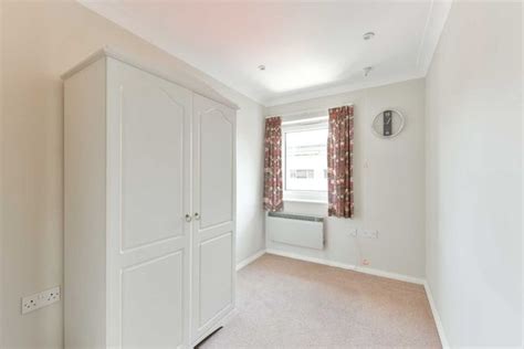 Epsom 2 Bedroom Flat Rent