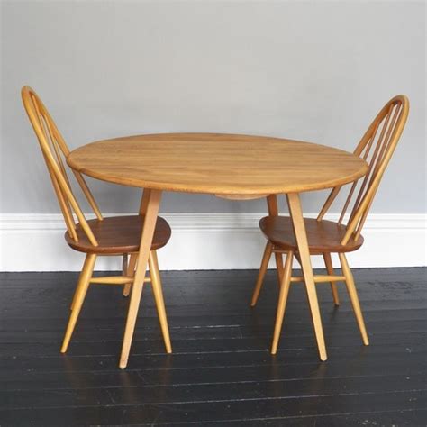 Ercol Round Dining Table And Chairs