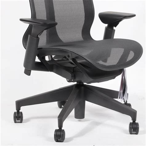 ergonomic desk chair herman miller