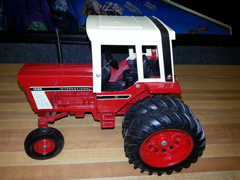 ertl toy tractors 1:16