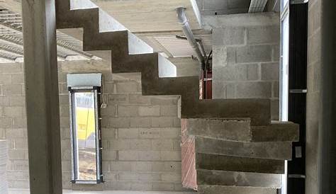 ESCALIER EN BÉTON BRUT DE DÉCOFFRAGE Escalier beton