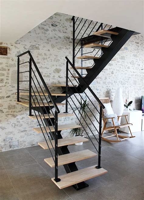 Escalier 2/4 tournant métal et bois clair Vendée Escaliers
