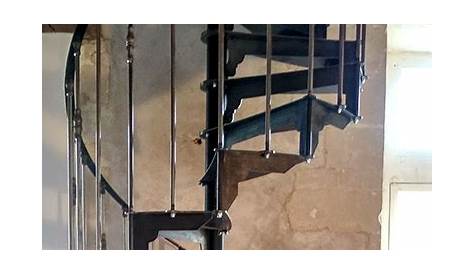Escalier colimaçon dans l’Hérault Vente Escaliers fer