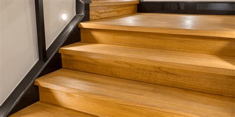 Escalier nourri huile de lin Escalier bois, Renovation escalier bois