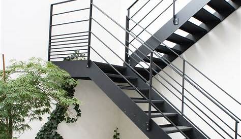 Escalier Exterieur Moderne Terrasse Maisons De Style De Style Par Jose Marcos Architecteur Entree De Maison Entree Maison