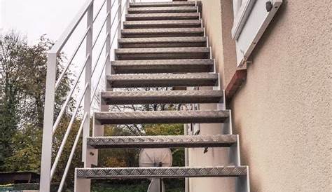 Escalier métallique extérieur Plougonvelin apmmetallerie.fr