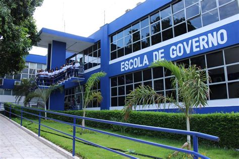 escola de governo ce