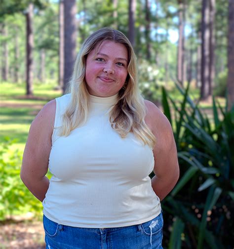 essential chloe jones