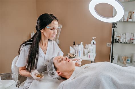Esthetician Cleansing Techniques
