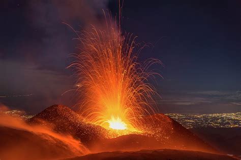 etna eruption august 2023