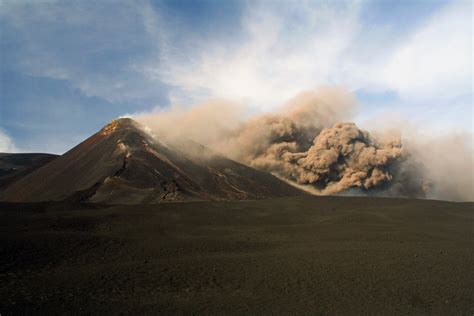 etna volcano facts for kids