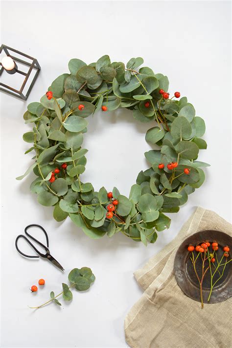 eucalyptus wreath christmas