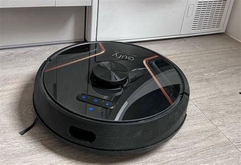 eufy vacuum not charging