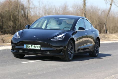 Tesla startet Model3Auslieferung in Europa