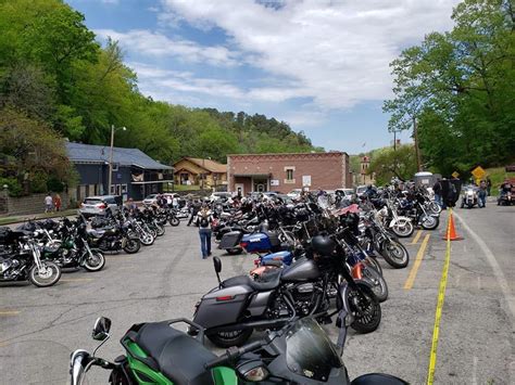 eureka springs arkansas spring fling