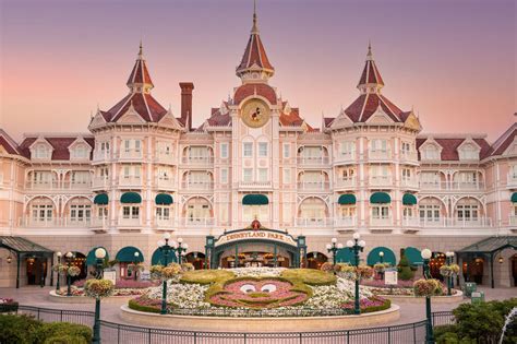 euro disney hotels 2023