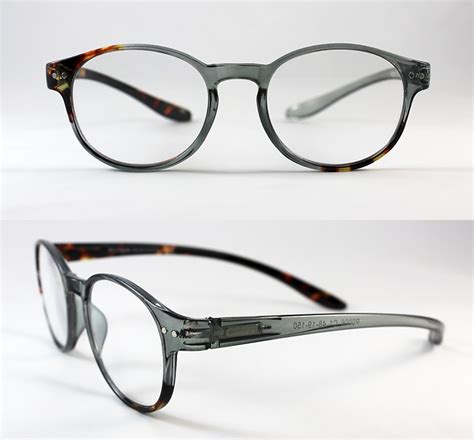 europa eyewear display