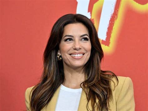 eva longoria throws a fundraiser for charity