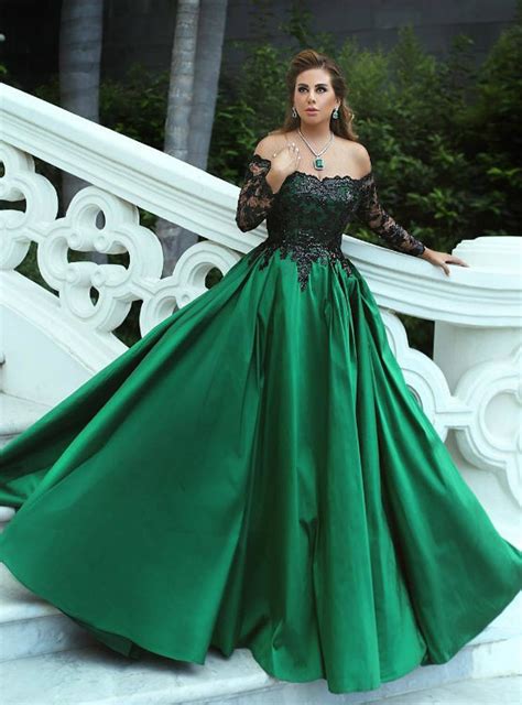 Stunning Evening Dresses to Turn Heads: Choose From Our Wide Collection