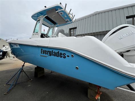 everglades 235 cc