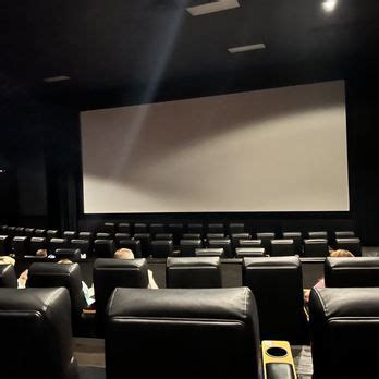 Evergreen Parkway Movie Theater - Feseg