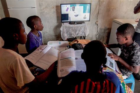 evolução da educação em angola