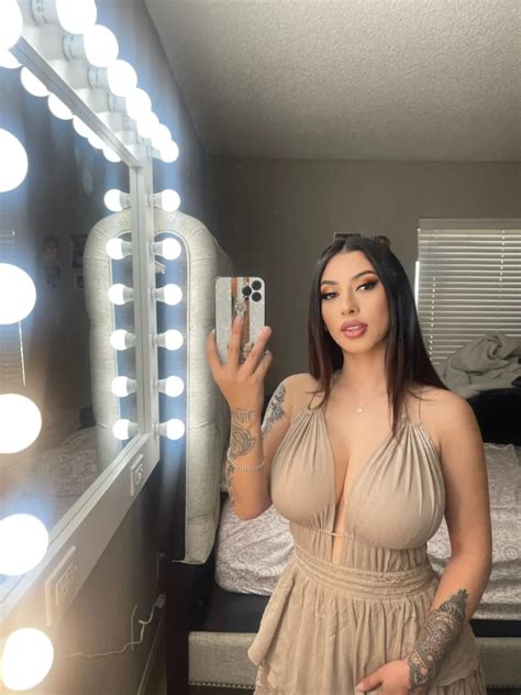 ex onlyfans agredano