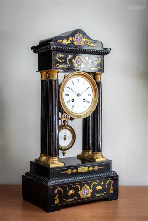 Examples Of Pendulum Clocks