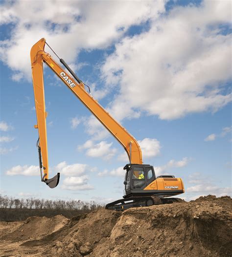 振財建築私人有限公司 Kobelco SK200 Long Arm Excavator