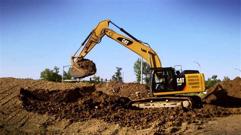 Excavator Digging Video