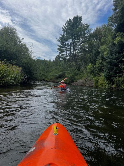 7 Tips for a Successful Canoe Trip With Children