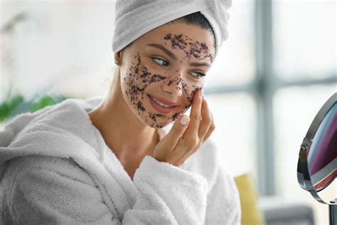 Exfoliating the face
