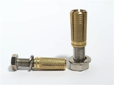 Expanding Anchor Removal