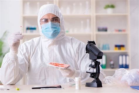 expert from forensics booked in the research