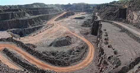 explain surface mining