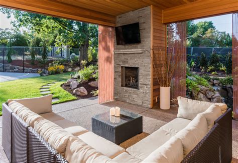 8 Tips fo Updating Your Living Space for Summer in San Diego