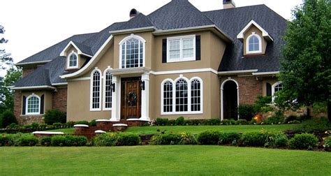 6 Tips for Picking the Perfect Residential Exterior Paint Local San