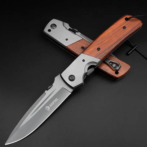 Extra Large Folding Knives