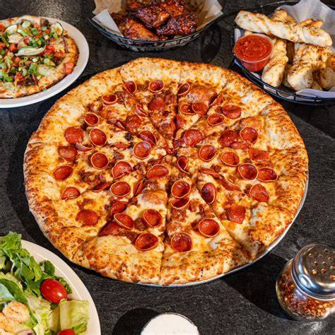 How Many Slices In A Round Table Extra Large Pizza Elcho Table