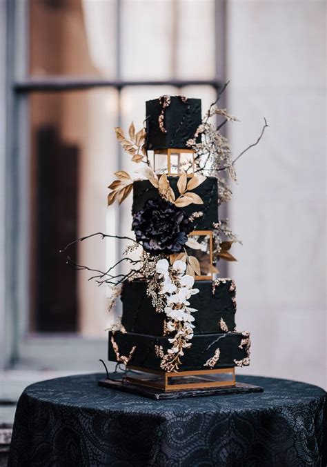 Extravagant Black Wedding Cake