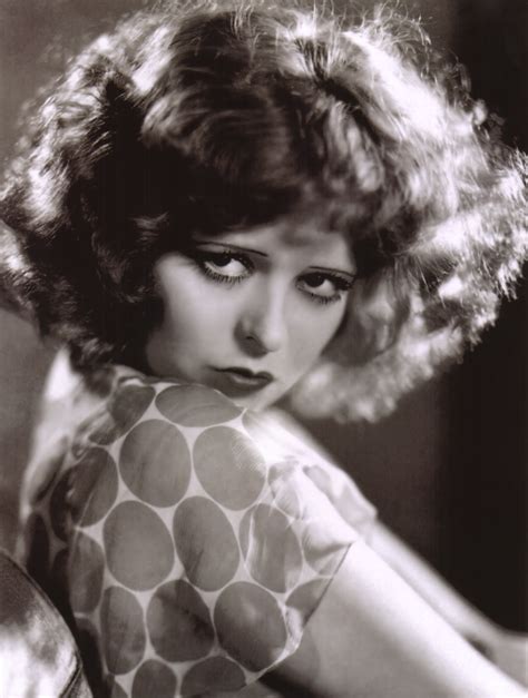 eye makeup used by clara bow