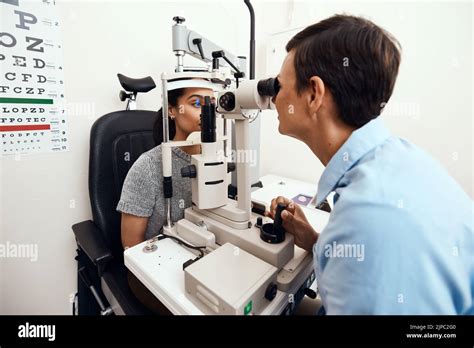 Eye Test Machine Image
