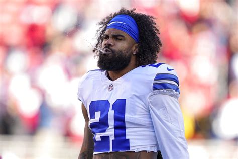 ezekiel elliott contract cowboys