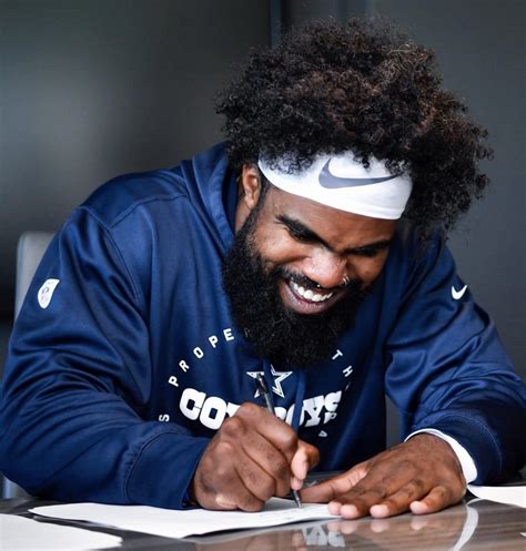 ezekiel elliott contract pay