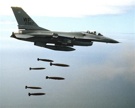 f 16 dropping bombs