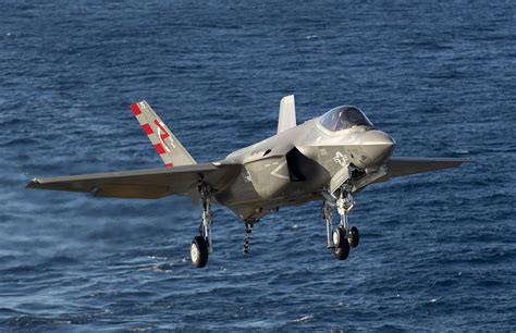 f 35c fighter jet