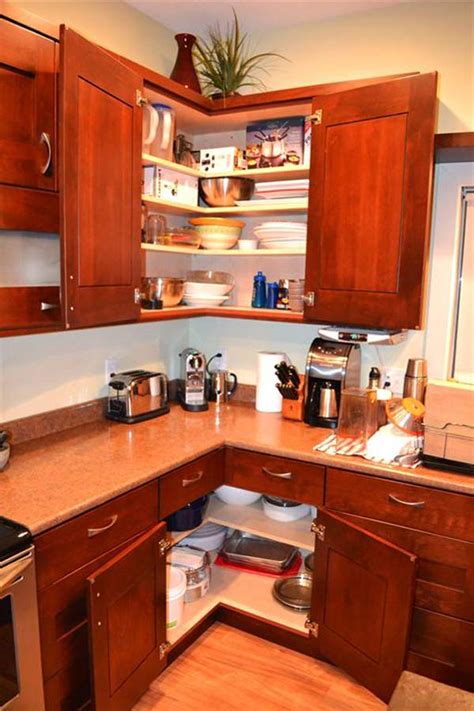 Corner Kitchen Ideas That Optimize Your Kitchen Space Page 6