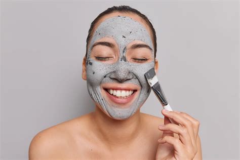 Face Mask Peeling