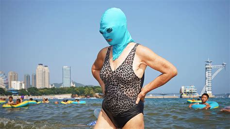 Facekini Definition