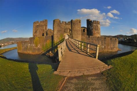 facts about caerphilly town
